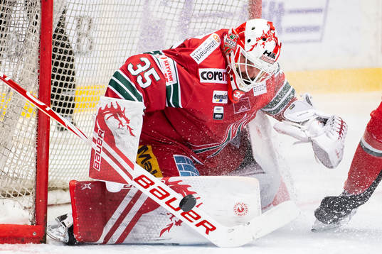 Modos målvakt Patrik Bartosak