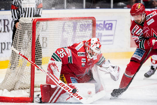 Modos målvakt Patrik Bartosak och Magnus Häggström