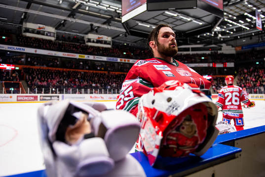 Modos målvakt Patrik Bartosak