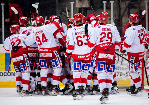 Timrås spelare jublar