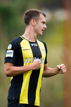 Alexander Kacaniklic of Hammarby celebrates scoring 1-1