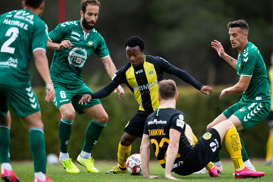 Abdul Halik Hudu and Muamer Tankovic of Hammarby
