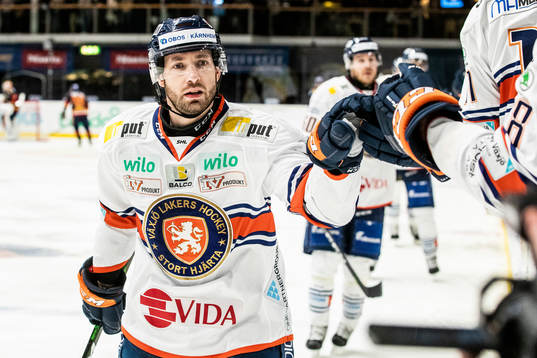 Växjös Jacob Micflikier jublar
