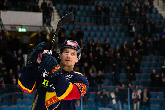 Djurgårdens Sebastian Strandberg jublar