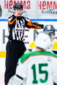 Rögles Simon Ryfors utvisas