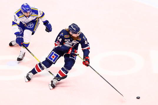 Linköpings Jonas Junland och Leksands Marek Hrivik