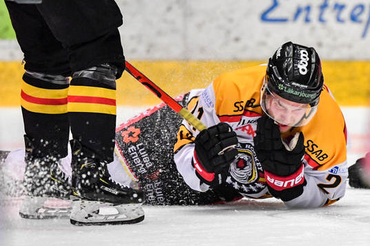 Luleås Juhani Tyrväinen har ont