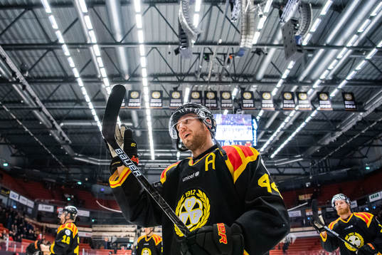 Brynäs Jacob Blomqvist jublar