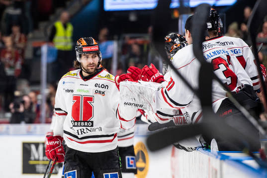 Örebros Ludvig Rensfeldt jublar 2-1