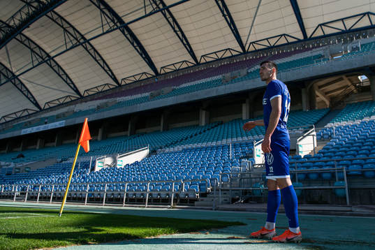 Giorgi Kharaishvili IFK Göteborg with a corner kick