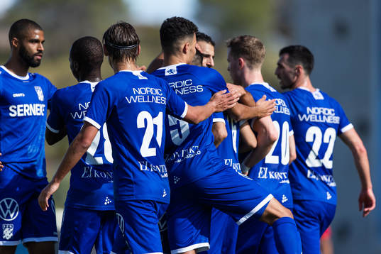 Sargon Abraham of IFK Göteborg celebrates with team mates