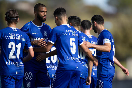 Players of IFK Göteborg celebrates Sargon Abrahams 1-0