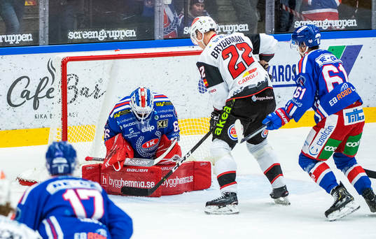 Oskarshamns målvakt Tex Williamsson och Malmö Redhawks