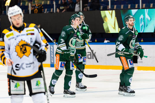 Färjestads Carl Jakobsson och Jonathon Blum deppar