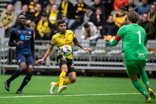 Helsingborgs Ravy Tsouka Dozi och målvakt Anders