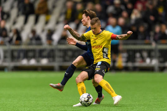 Elfsborgs Samuel Holmén och Helsingborgs Filip Sjöberg