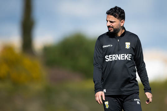 IFK Göteborgs tränare Poya Asbaghi
