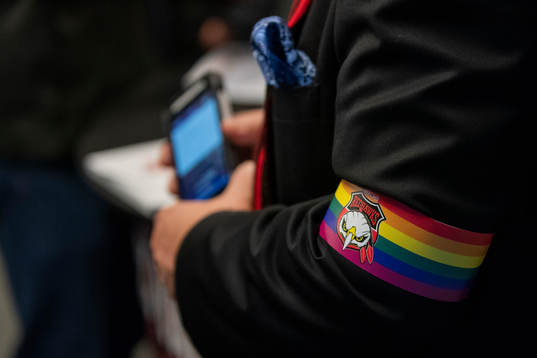 En funktioner pride-bindel