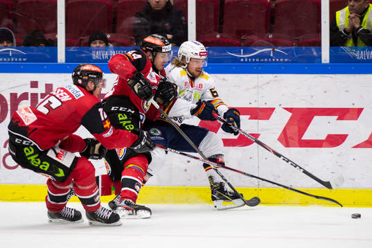 Djurgårdens Manuel Ågren och Malmö Redhawks Jesper