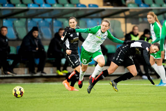Fortuna Hjørrings Emma Snerle mot Göteborgs Pauline