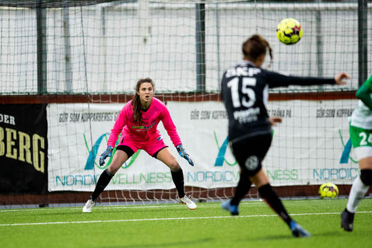 Fortuna Hjørrings målvakt Kelsey Daugherty mot Göteborgs