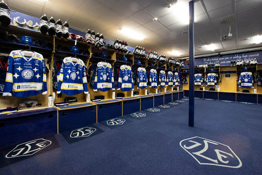 Leksands omklädningsrum redo innan ishockeymatchen i SHL