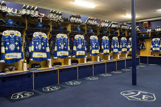 Leksands omklädningsrum redo innan ishockeymatchen i SHL