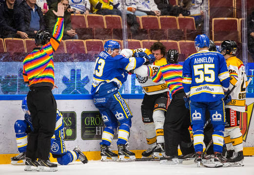 Bråk mellan Leksands Jon Knuts och Luleås Oscar Engsund