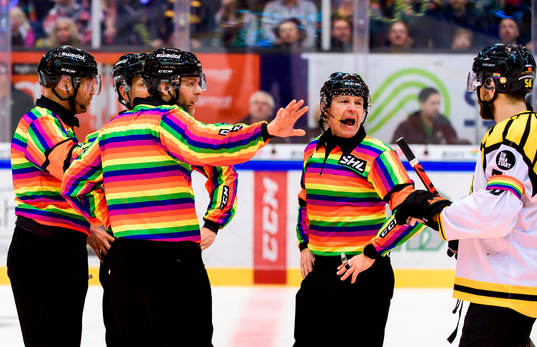 Domare Wolmer Edqvist i samtal med Brynäs Jonathan Sigalet