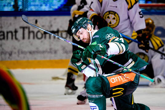 Färjestads Jonathon Blum jublar