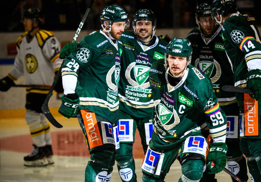 Färjestads Linus Johansson jublar