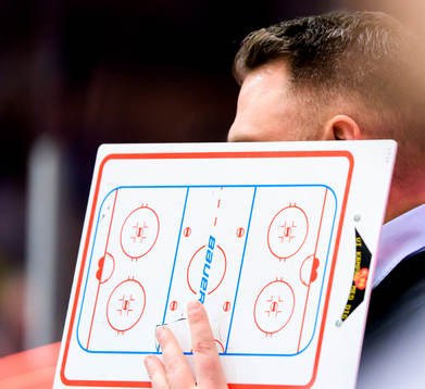 Brynäs assisterande tränare Mikael Holmqvist