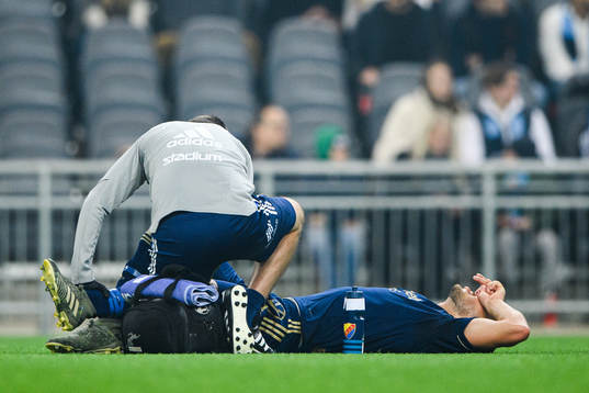 Djurgårdens Jesper Karlström har ont