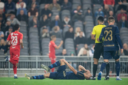 Djurgårdens Jesper Karlström har ont