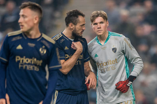 Djurgårdens Emir Kujovic och målvakt Erland Tangvik