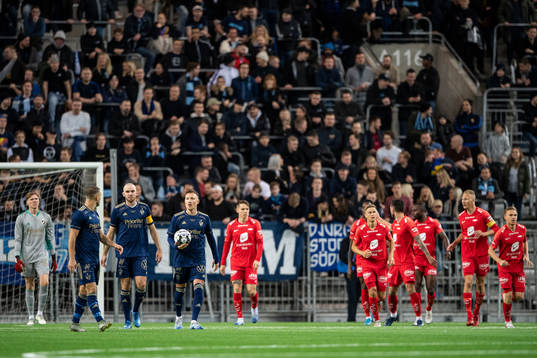Djurgårdens Marcus Danielson och Fredrik Ulvestad deppar