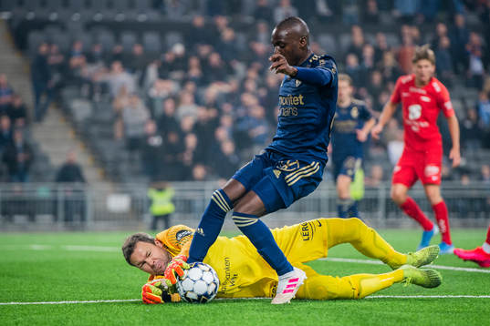 Branns målvakt Håkon Opdal och Djurgårdens Edward