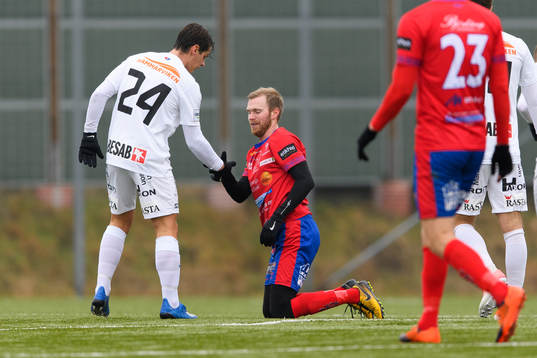 Örgrytes Kevin Ackermann och Tvååkers Per Karlsson