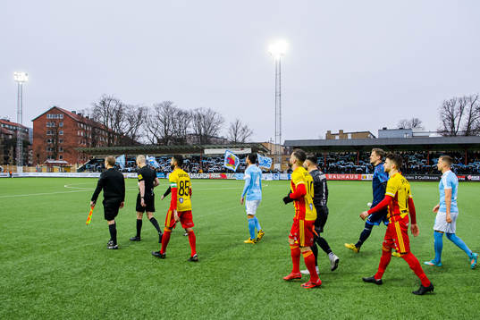 Malmö FFs och Syrianskas spelare