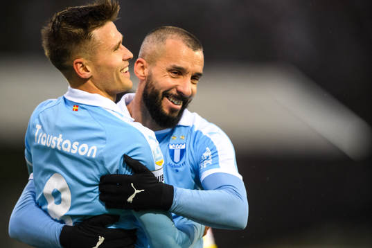 Malmö FFs Arnór Traustason och Guillermo Molins jublar
