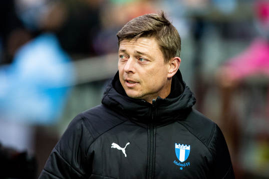 Tränare Jon Dahl Tomasson