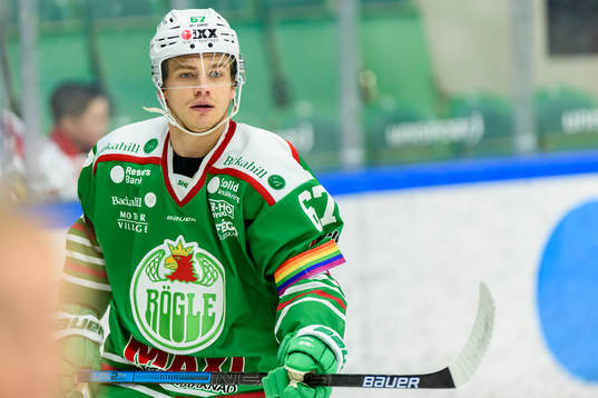 Rögles Leon Bristedt innan ishockeymatchen i SHL mellan