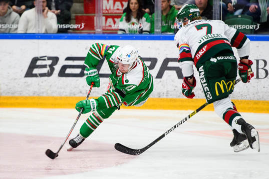 Rögles Nils Höglander och Frölundas Karl Stollery