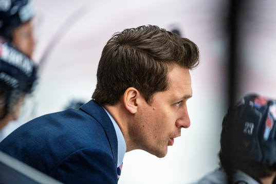Växjös tränare Sam Hallam
