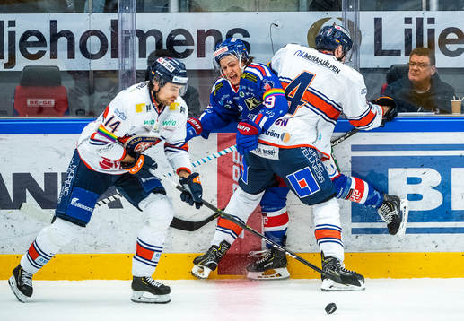 Oskarshamns Tyler Kelleher och Växjös Emil Pettersson