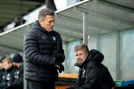 Göteborgs tränare Mats Gren och assisterande tränare