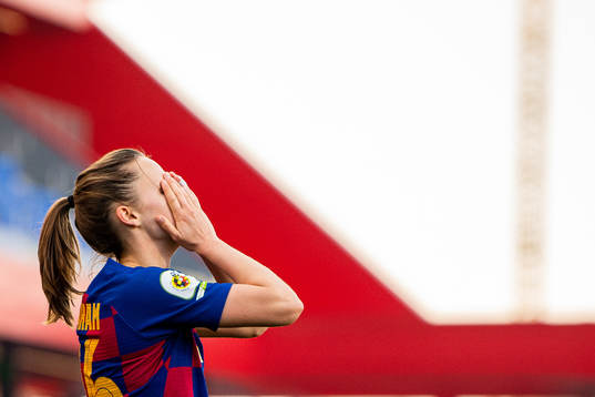 Caroline Graham Hansen of Barcelona reacts
