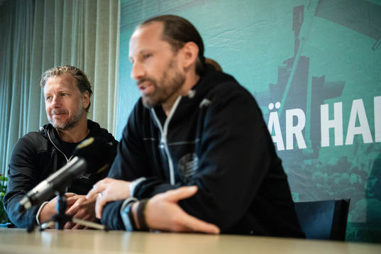Sportchef Jesper Jansson och Johan Wiland