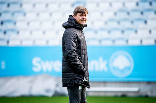 Tränare Jon Dahl Tomasson