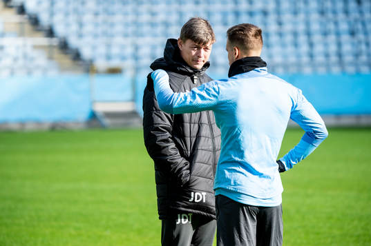 Tränare Jon Dahl Tomasson och Eric Larsson